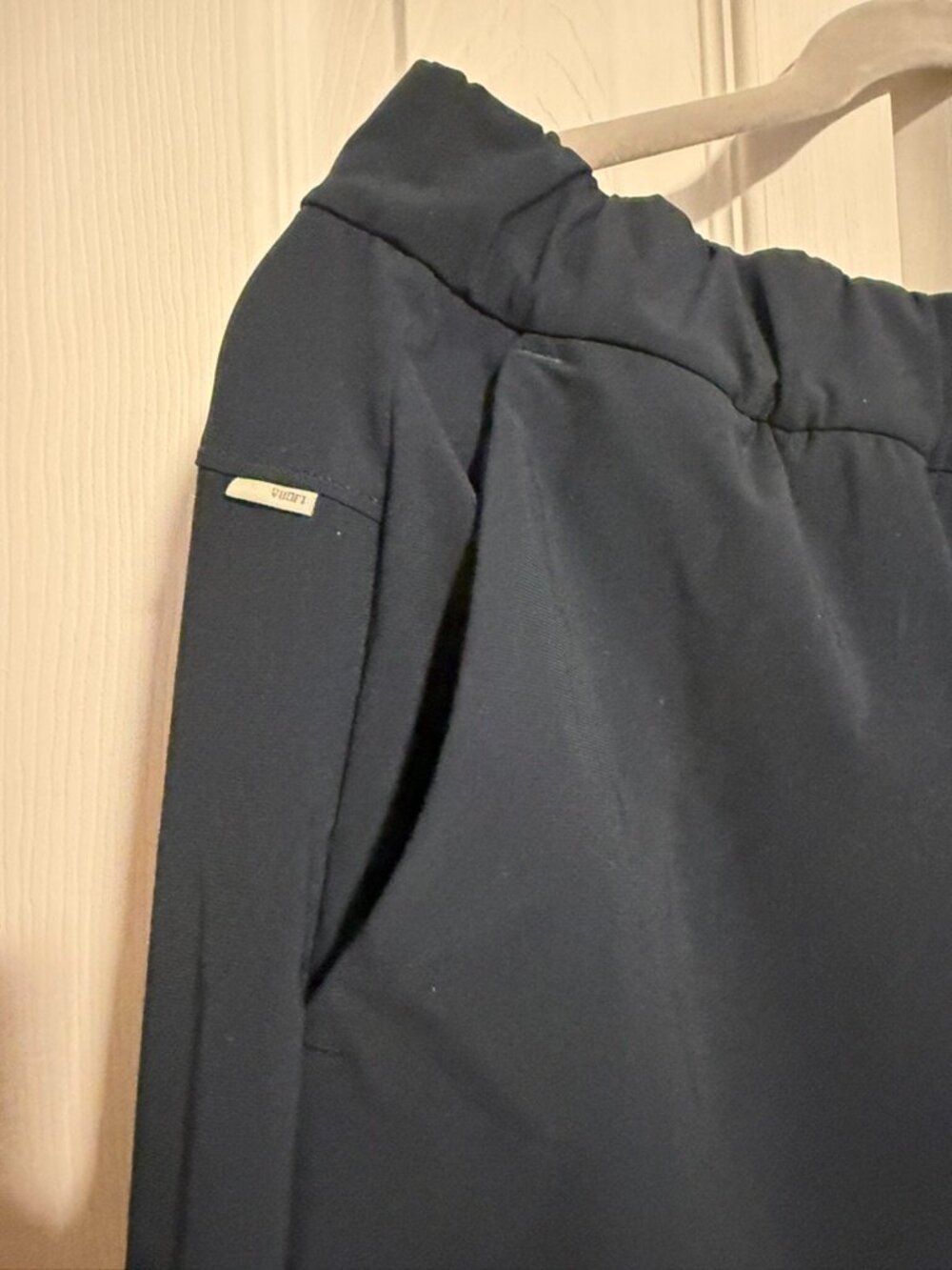 Vuori Miles Pants Navy Blue Size XL Stretch Athleisure Pants - Picture 2 of 3